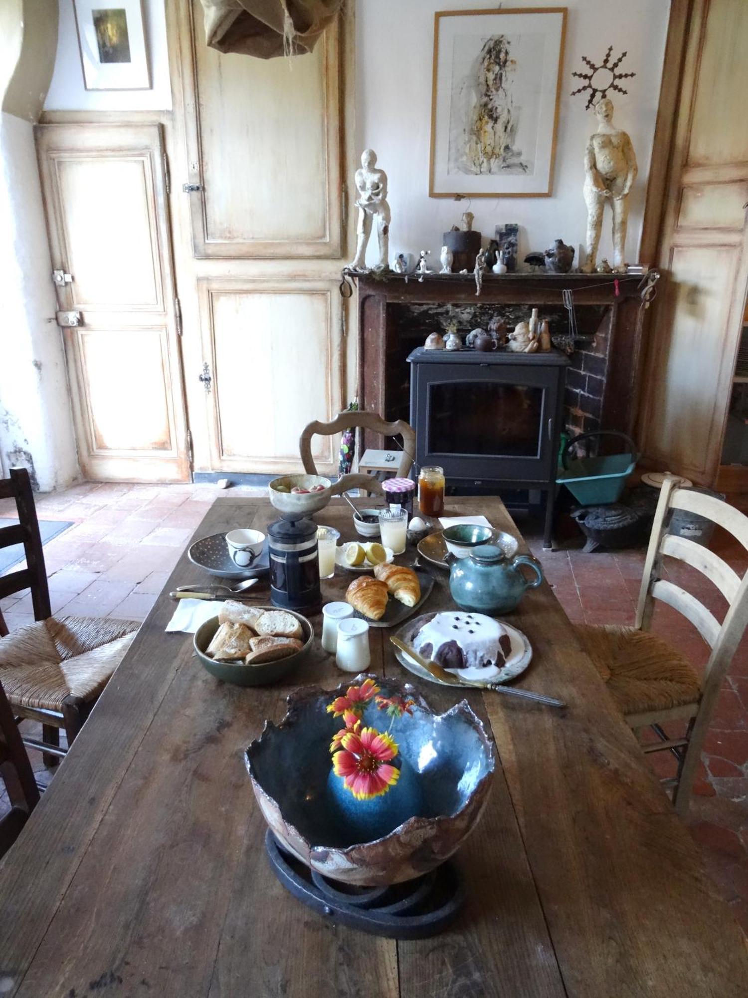 L'Escalier Des Reves Bed and Breakfast Saint-Sauveur-en-Puisaye Eksteriør billede